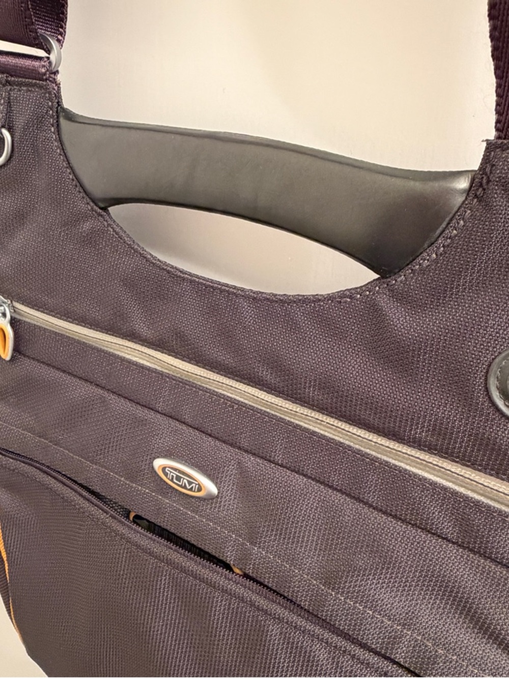 Tumi Ducati Crossbody Messenger Bag Very Good Condition - Picture 8 of 14